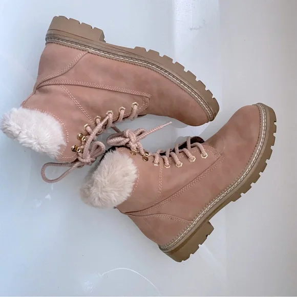 Steve Madden Peachy Tan Faux Fur-Lined Lace Combat Walking Ankle Boots Size 8 M - Picture 7 of 14